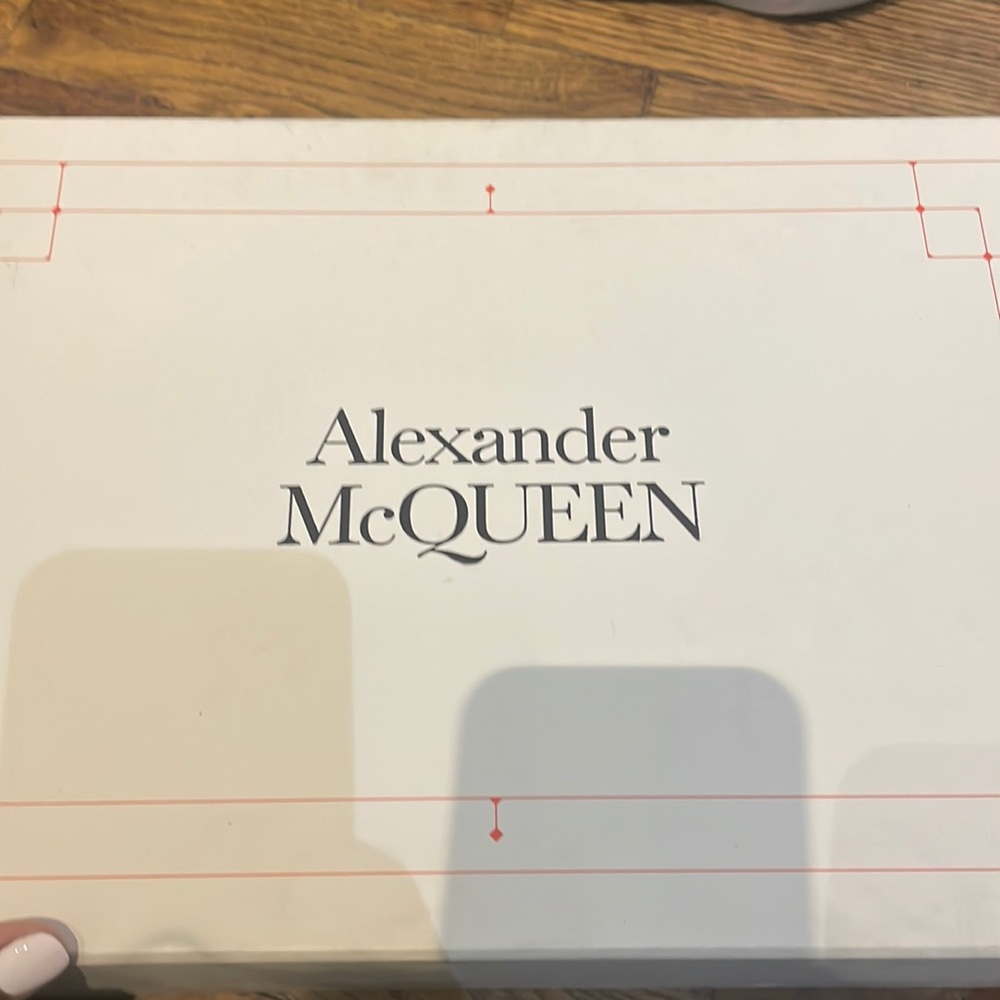 Alexander McQueen men sneaker
